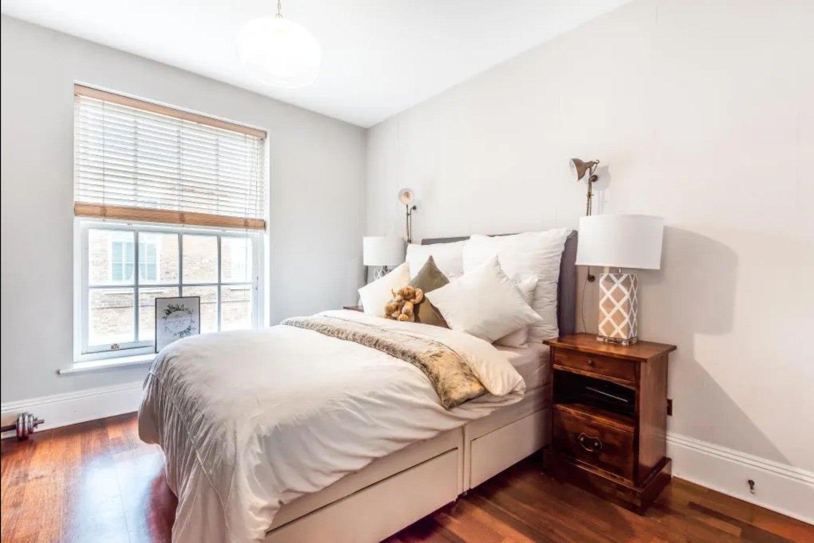 Flat Royal Drive in Greater London