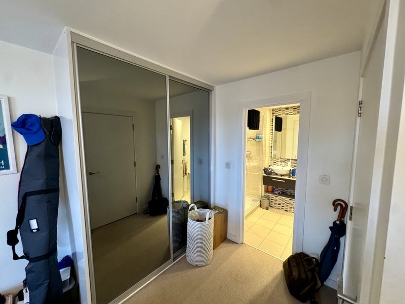 Room Rotherhithe New Road in Greater London