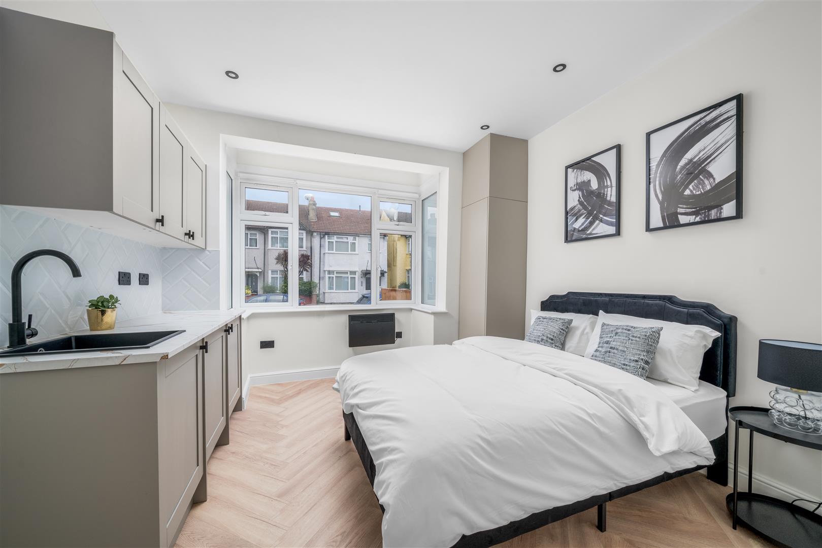 Room Donnybrook Road in Greater London