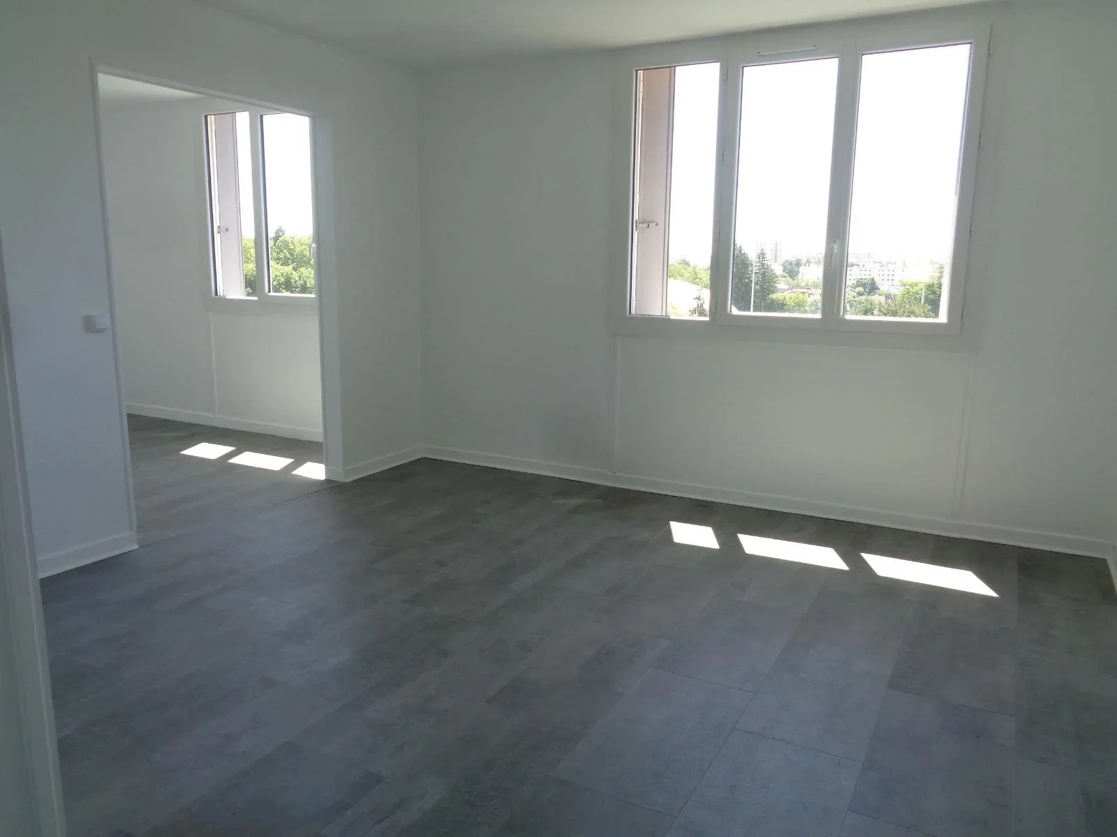 Flat Rue Frédéric Mistral in Caluire-et-Cuire