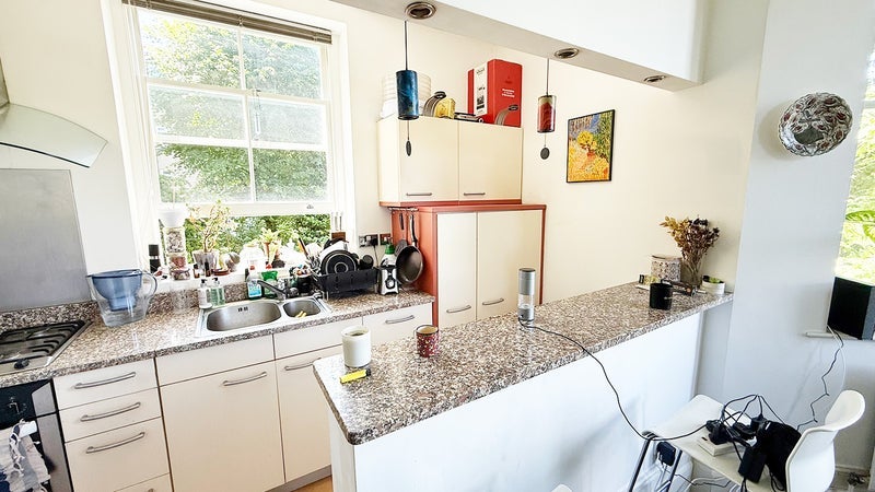 Room Carleton Road in Greater London