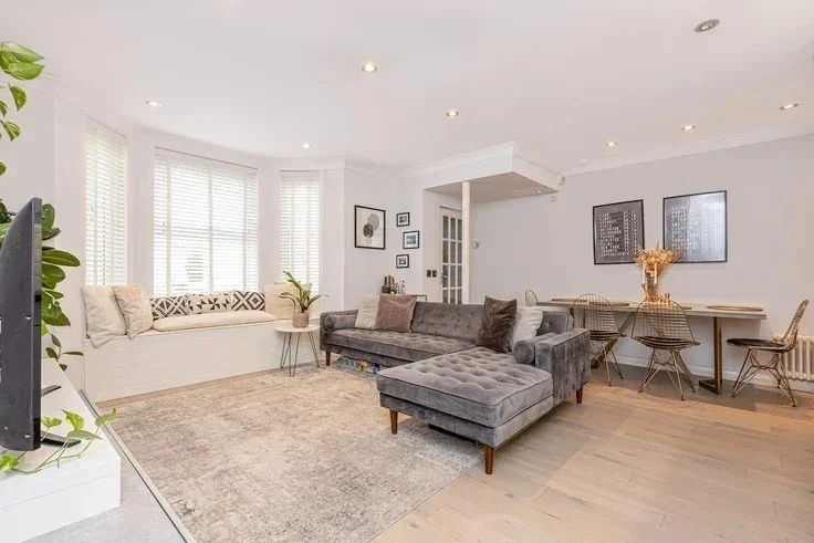 Flat St Julian's Road in Greater London
