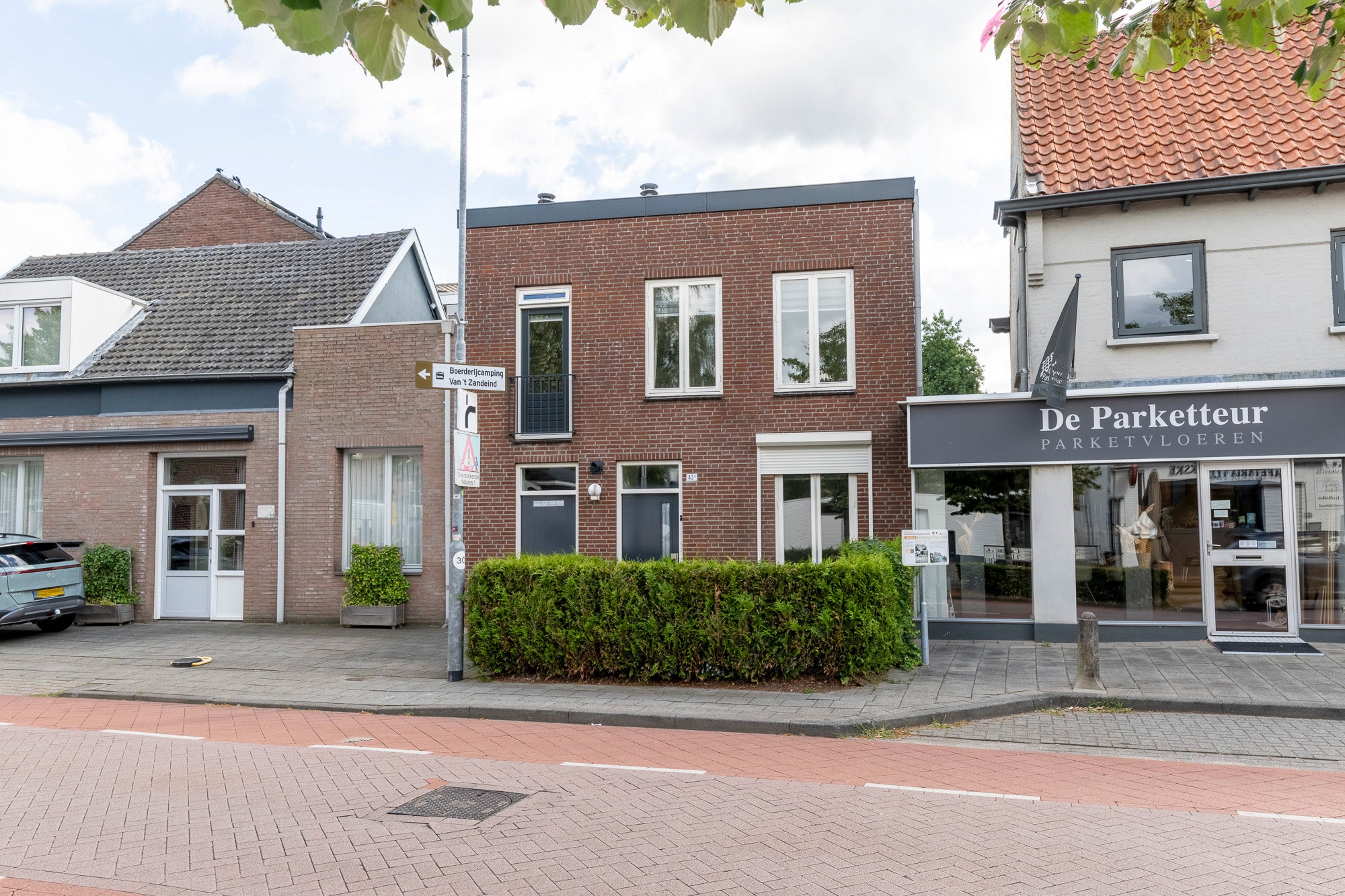 Huis Dorpstraat 42 a in Riel