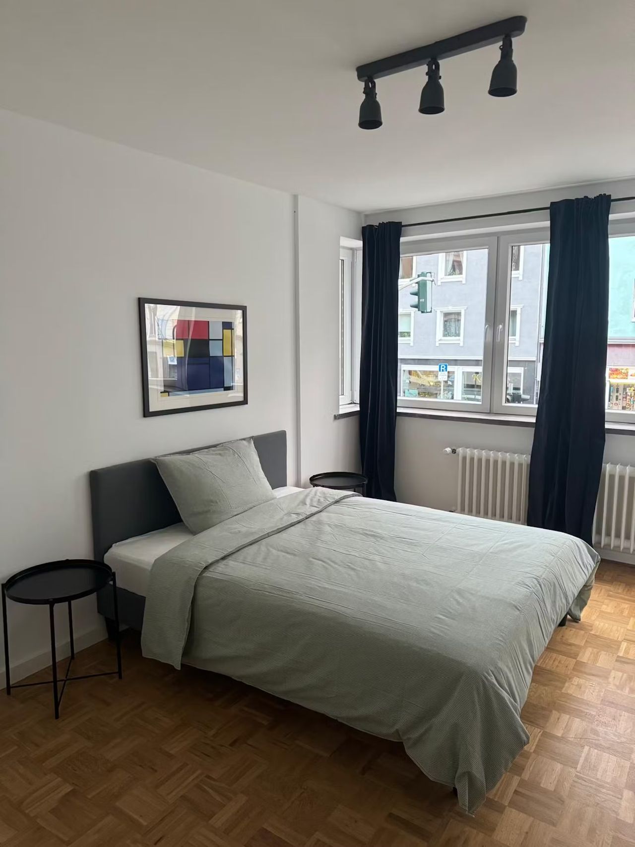 Zimmer Roßstraße in Düsseldorf