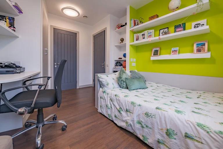Room South Parade in Nottingham