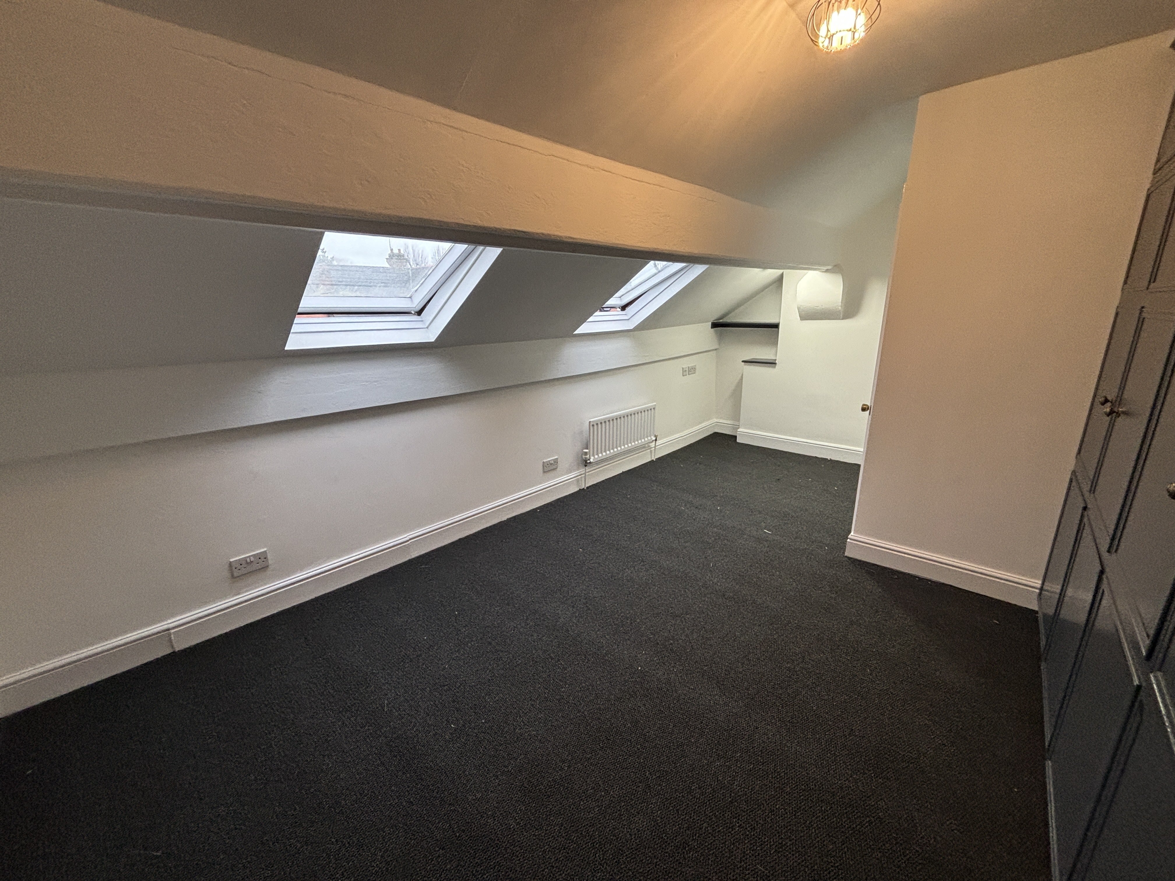 Flat Clarendon Road in Birmingham