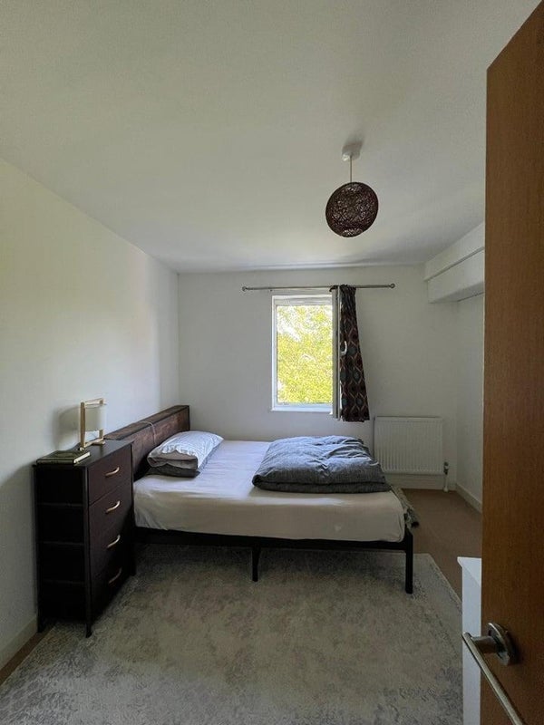 Room Ronnie Lane in Greater London
