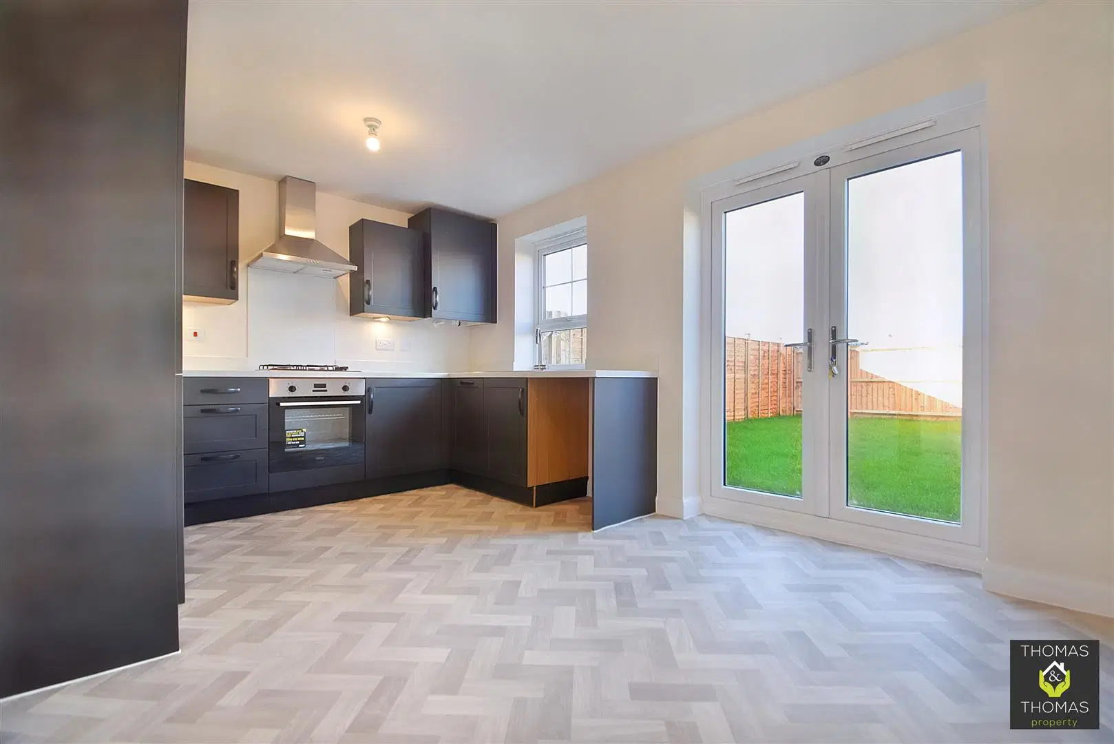 House Burnet Close in Tewkesbury