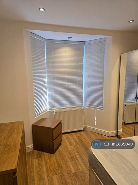 Room Shakespeare Road in Greater London