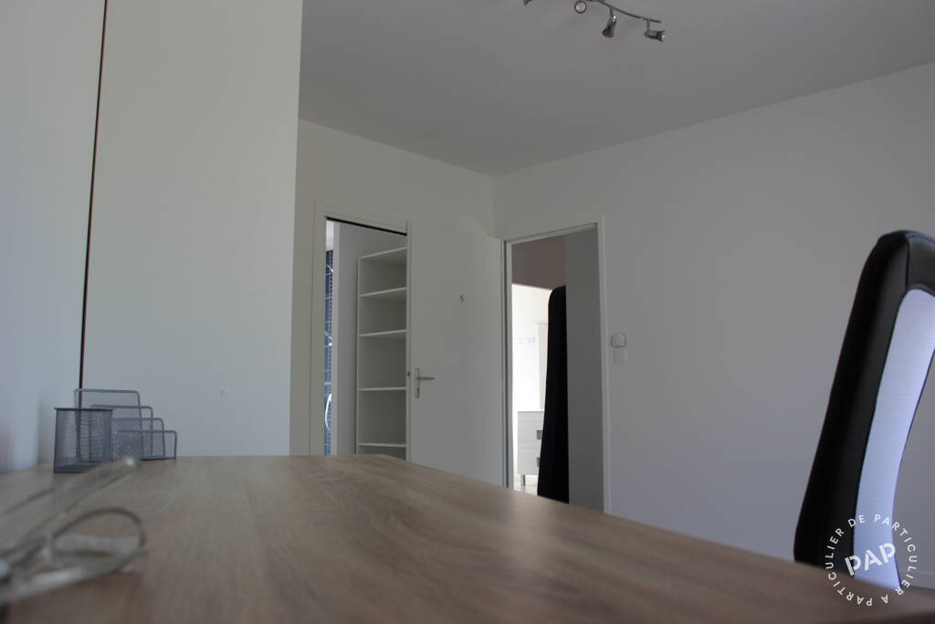 Room Rue de la République in Talence