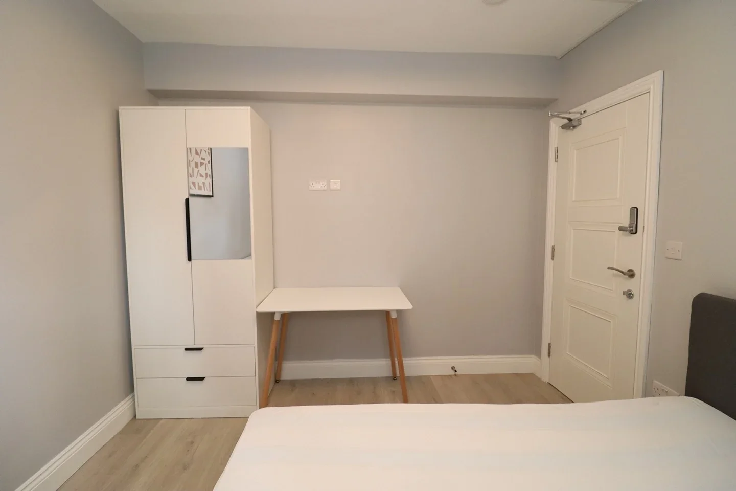 Room Fairclough Street in Greater London