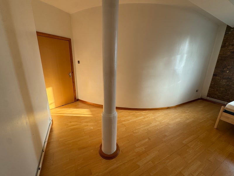 Room Tyssen Street in Greater London