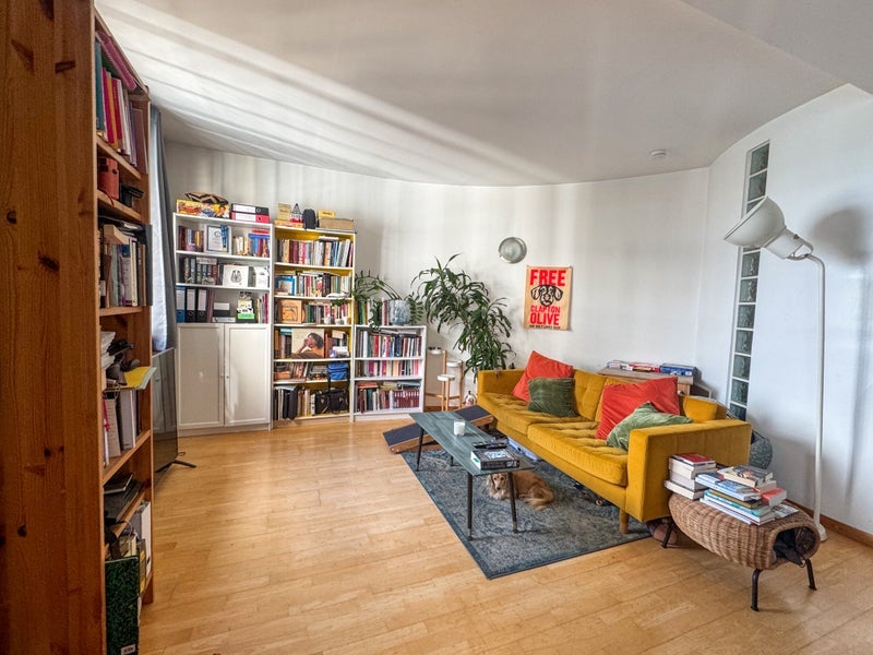 Room Tyssen Street in Greater London