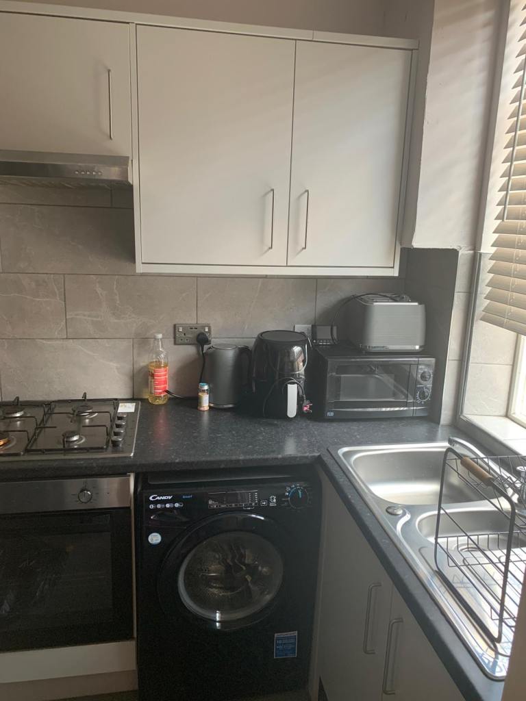Flat Woodlea Mount in Leeds
