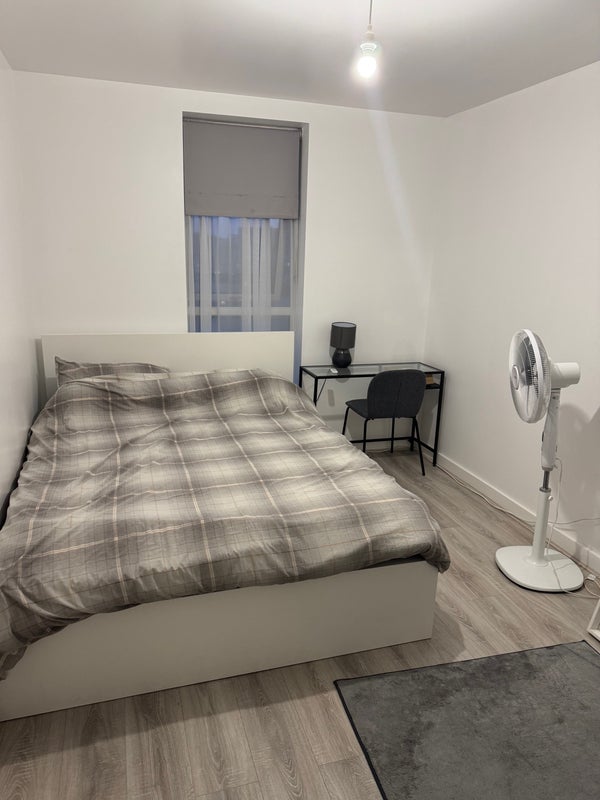 Room Barchester Street in Greater London