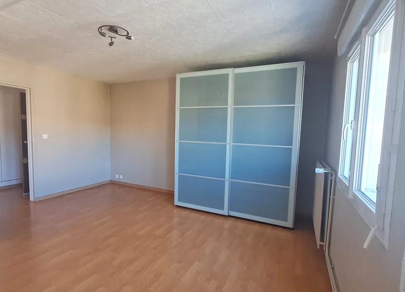 Flat Rue Bernard Palissy in Avon