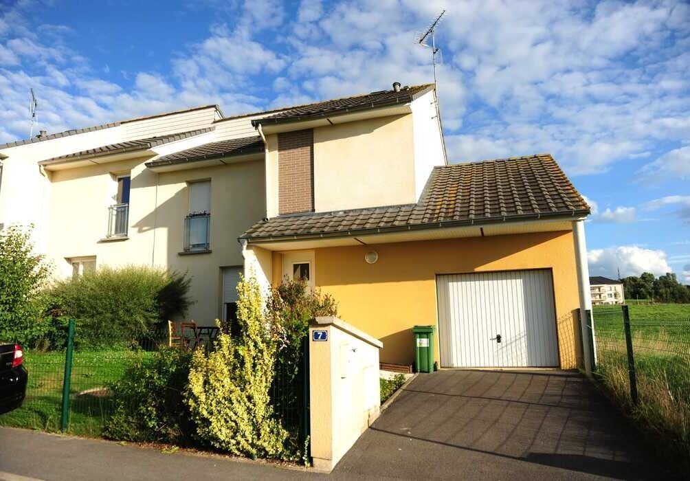 House Rue du Faubourg de Pierre in Charleville-Mézières