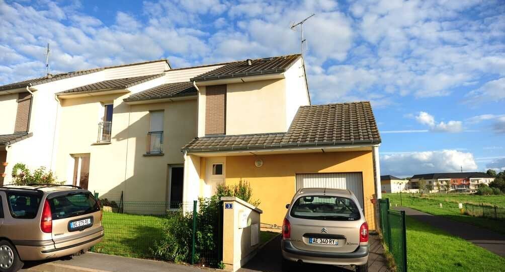 House Rue du Faubourg de Pierre in Charleville-Mézières