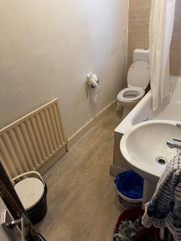 Room Hayter Road in Greater London