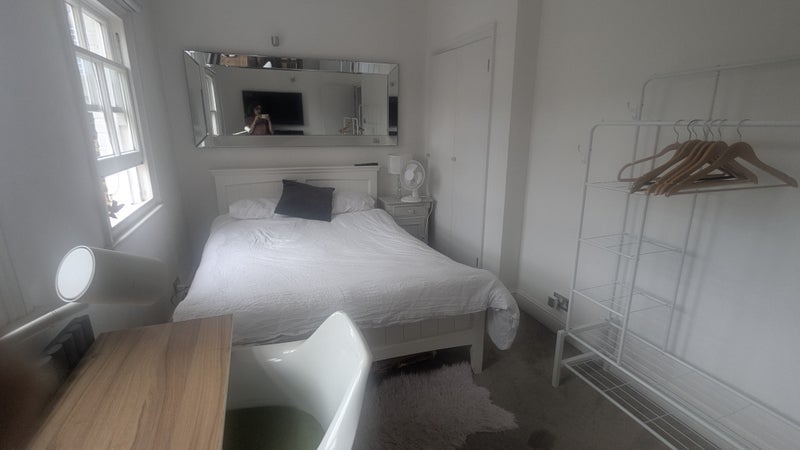 House Black Eagle Yard in Greater London