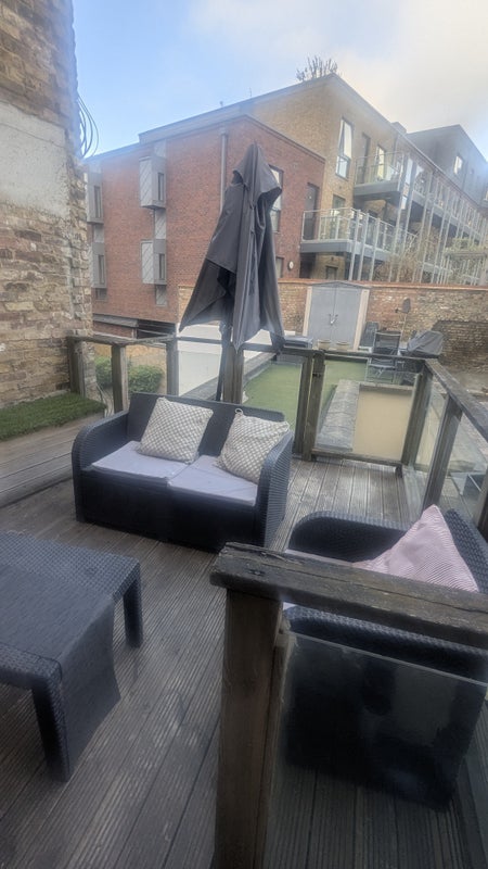 House Black Eagle Yard in Greater London