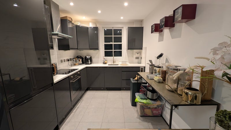 House Black Eagle Yard in Greater London
