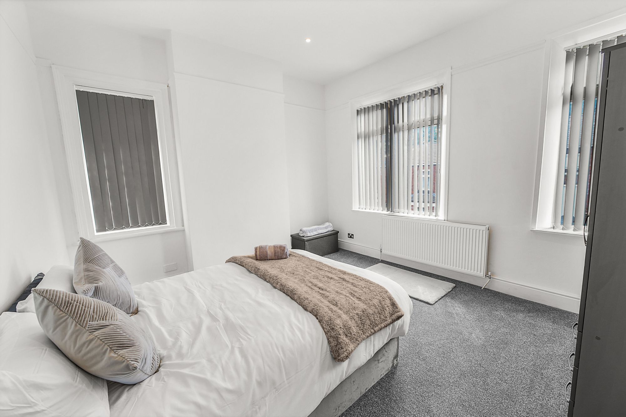 Room Collingwood Road in Earlestown