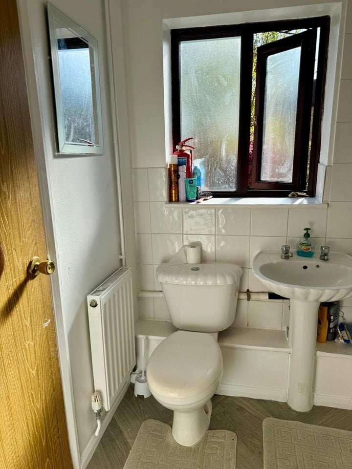 Room Poplar Way in Greater London