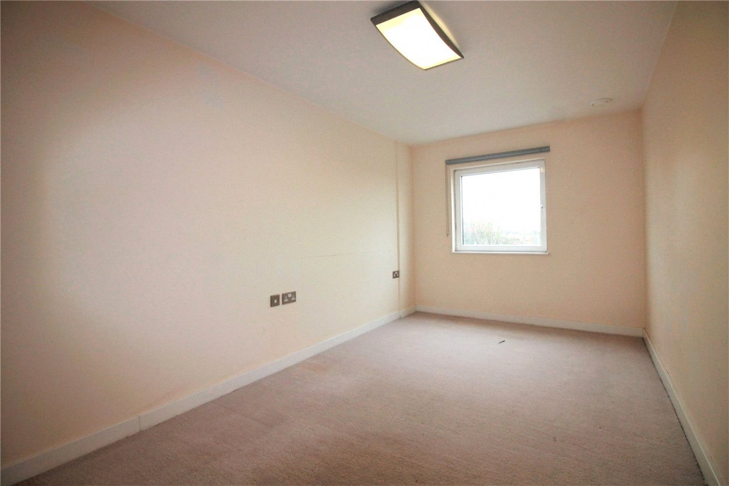 Flat The Green in Greater London