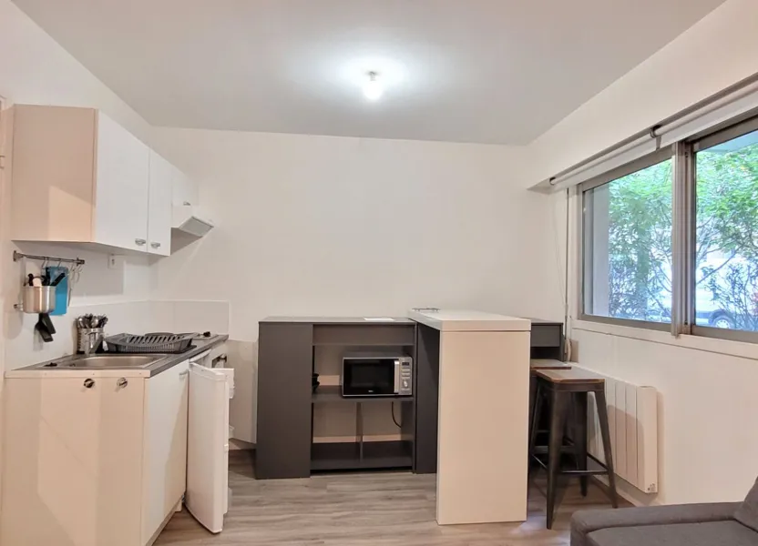 Flat Rue Henri Tariel in Issy-les-Moulineaux