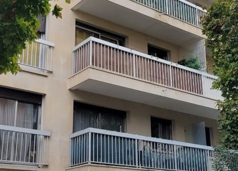 Appartement Rue d'Estienne d'Orves à Issy-les-Moulineaux