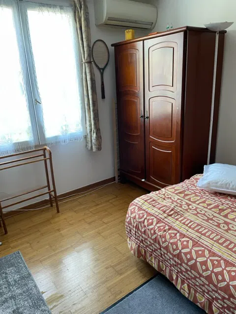 Room Rue Alcide de Gasperi in Émerainville