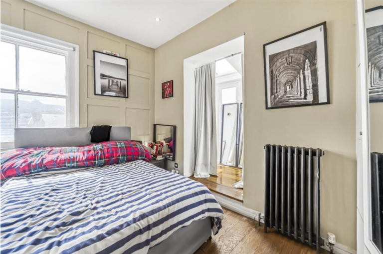 Flat Queenstown Road in Greater London