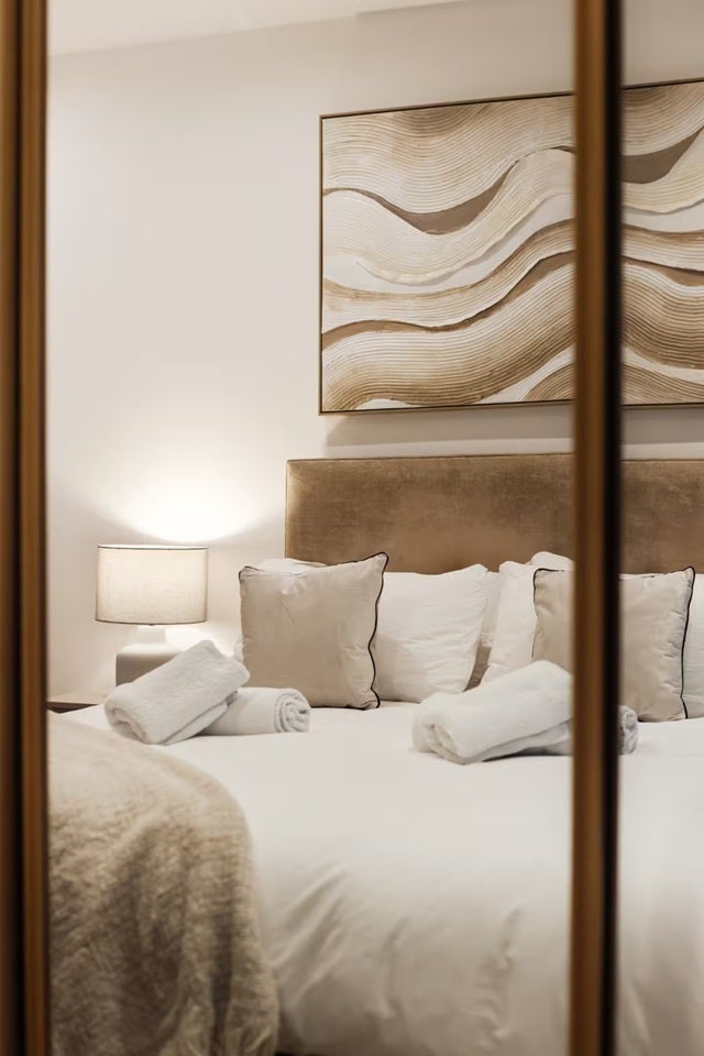 Flat Great Titchfield Street in City of Westminster