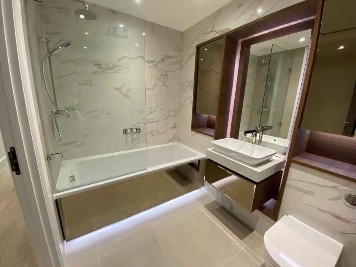 Flat Bridle Mews in Greater London