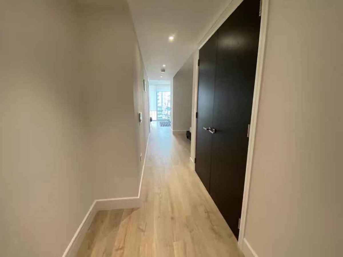 Flat Bridle Mews in Greater London