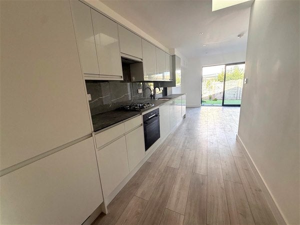 House Kent Way in Greater London