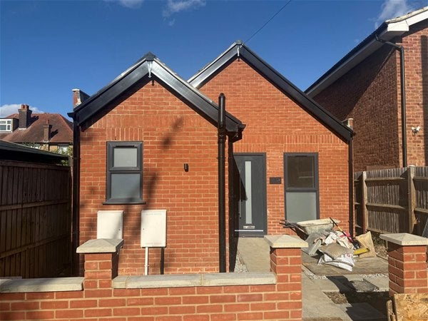 House Kent Way in Greater London