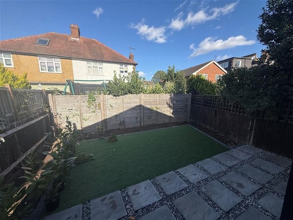 House Kent Way in Greater London