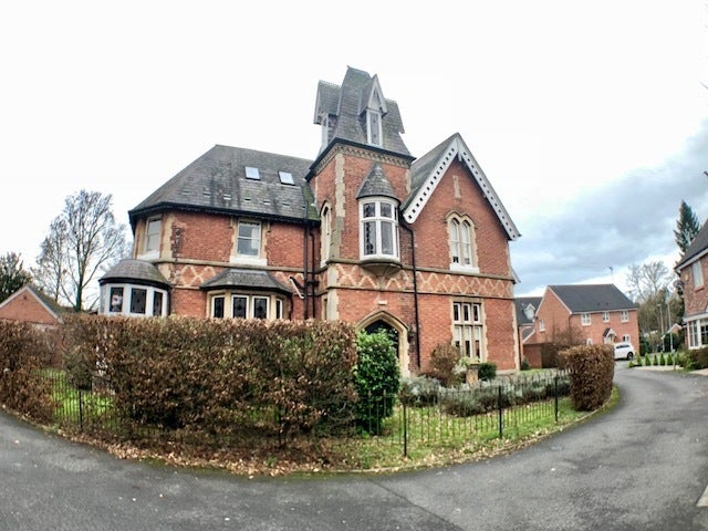 Flat Castle House Drive in Stafford