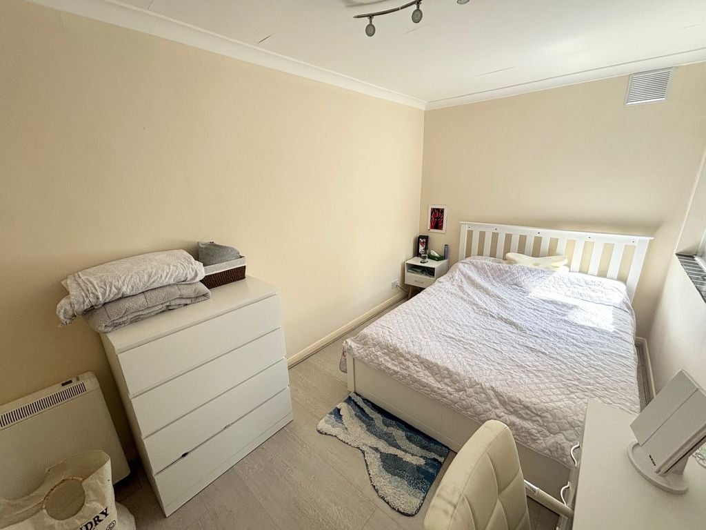 Flat Mulgrave Road in Greater London