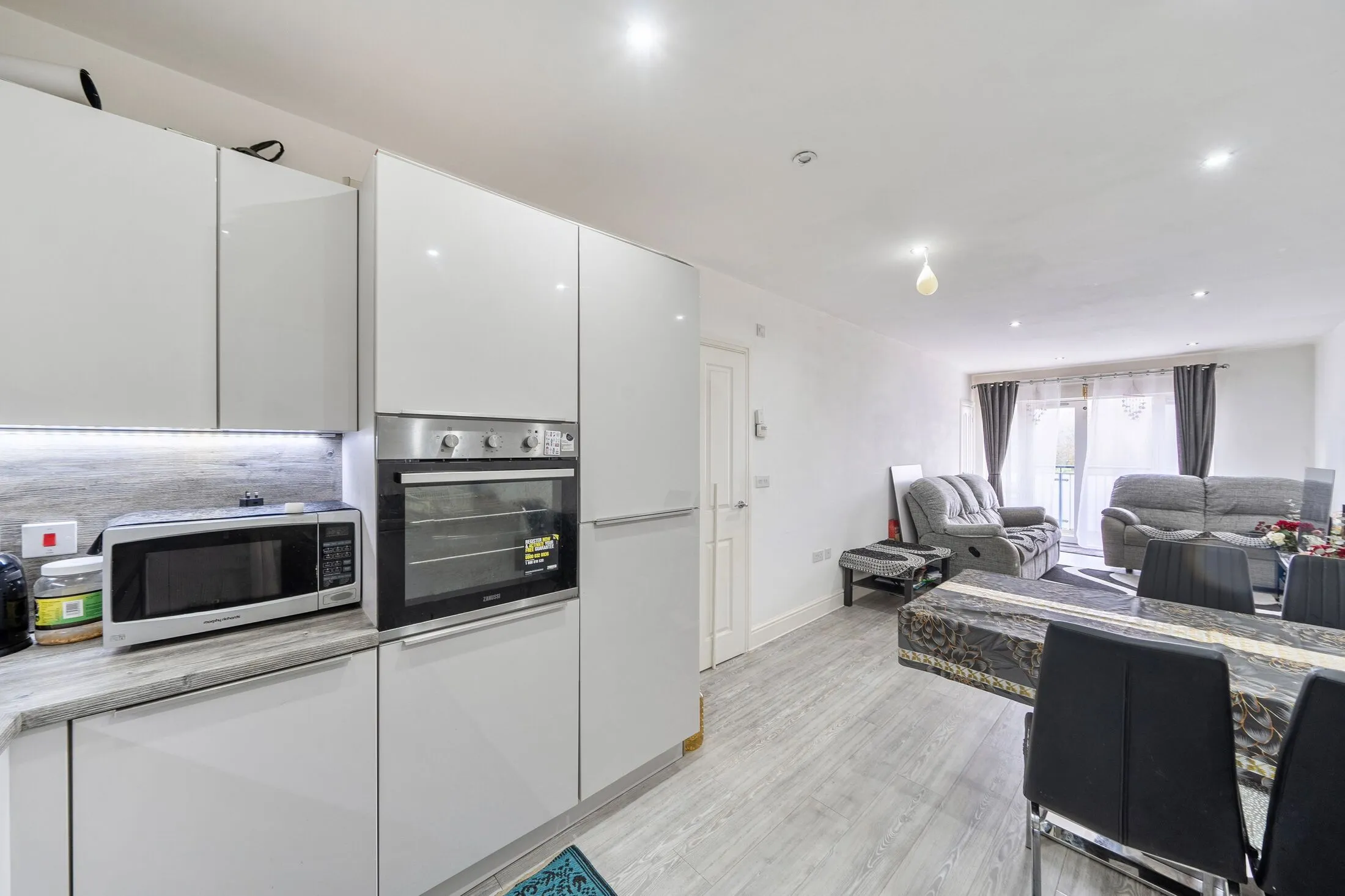 Flat Sudbury Hill in Greater London