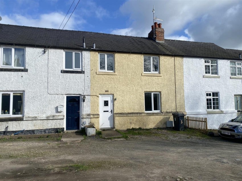 House The Square in Exelby, Leeming and Newton