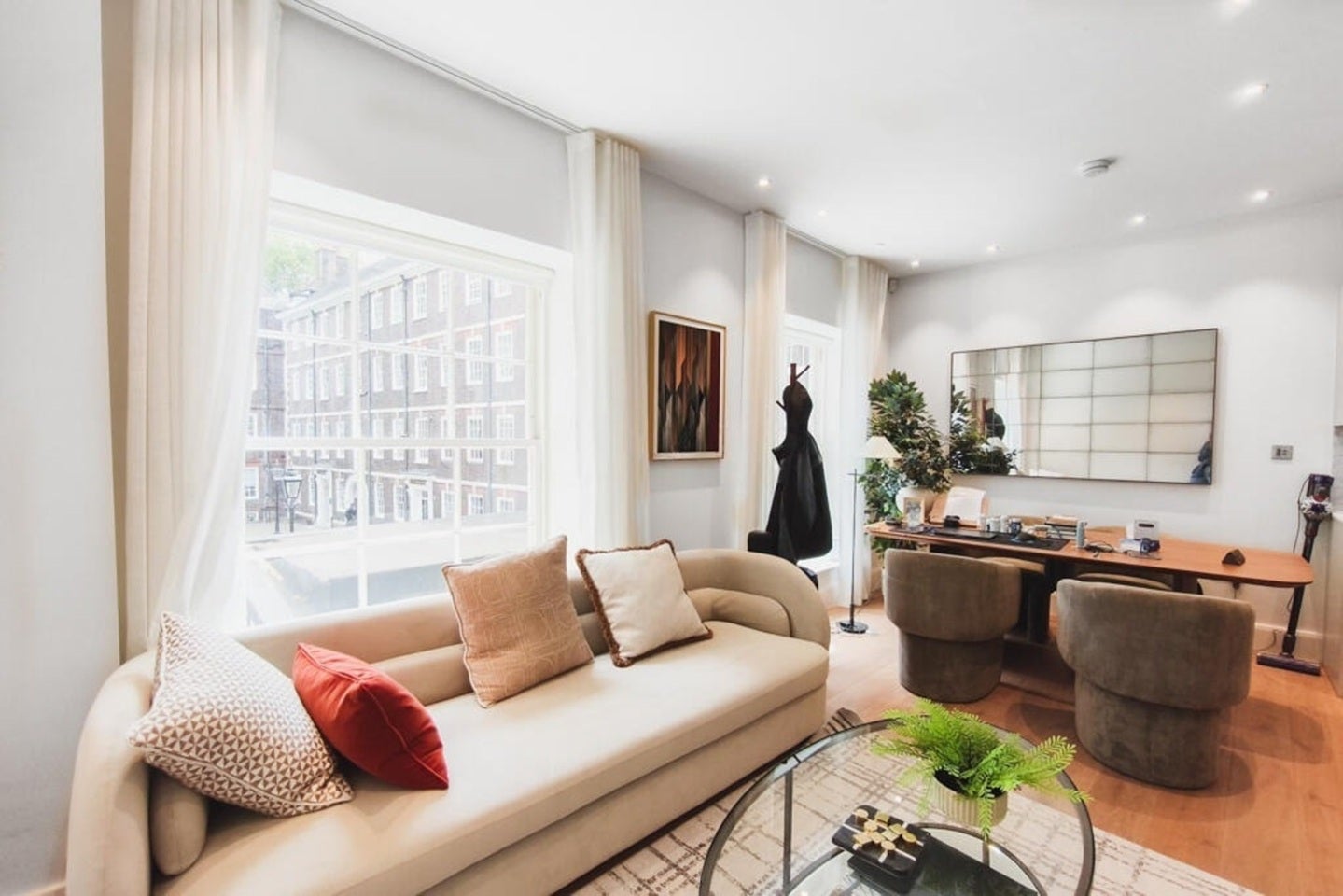 Flat Strand in City of Westminster