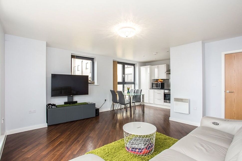 Flat St Albans Road in Watford