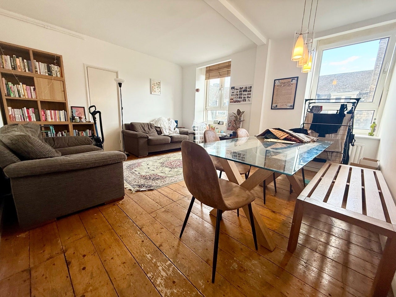 Flat Jebb Avenue in Greater London