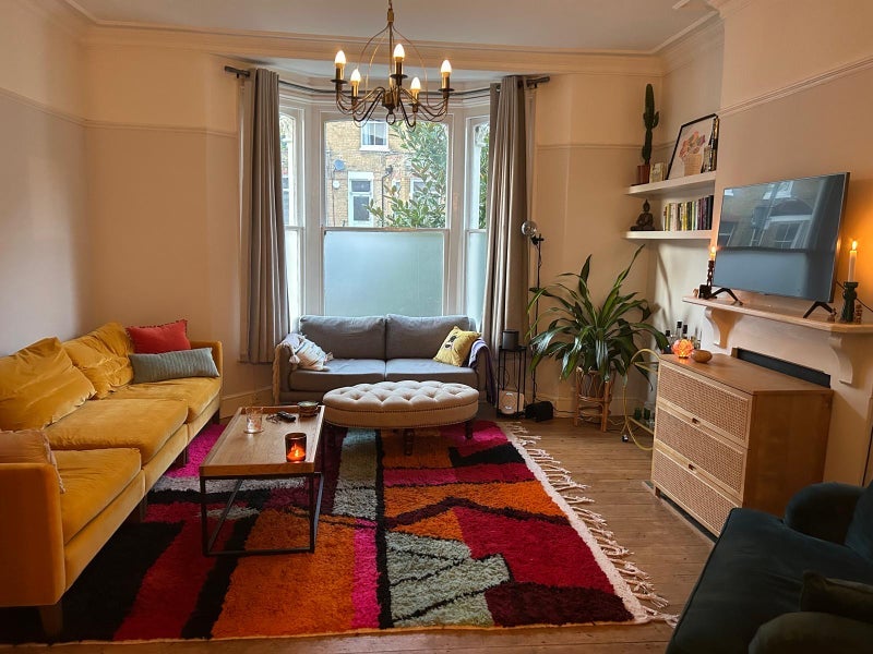 Room Byrne Road in Greater London
