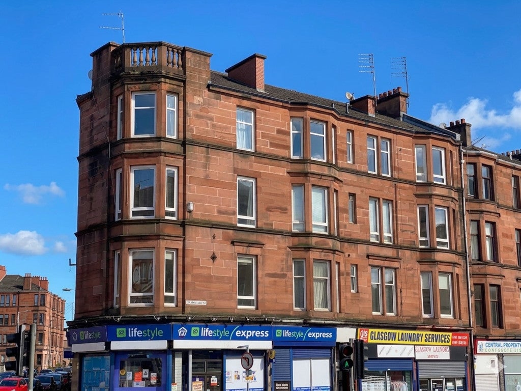 Flat Cumbernauld Road in Glasgow