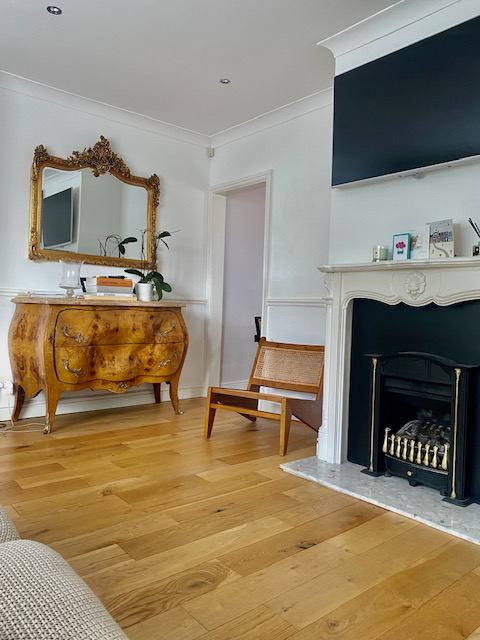 Room Amherst Close in Greater London
