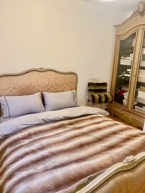 Room Amherst Close in Greater London